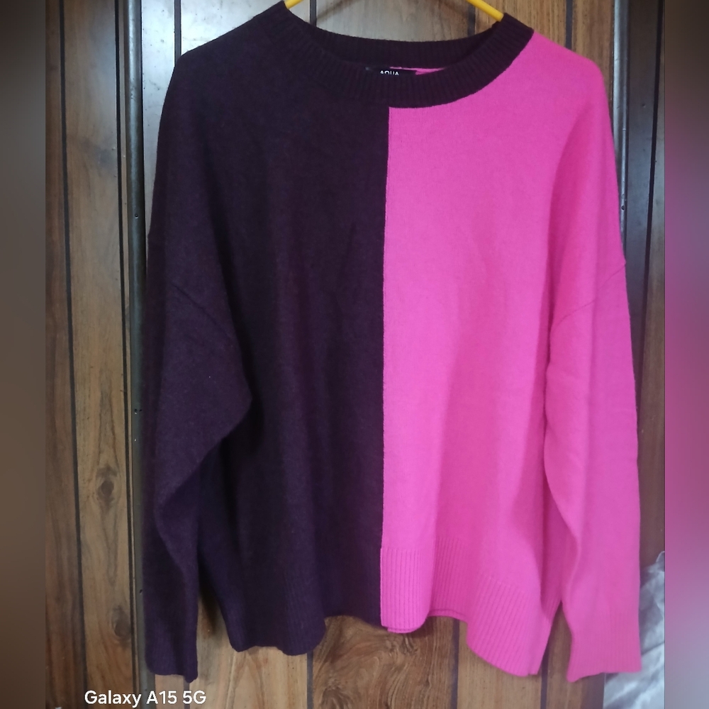 Aqua Cashmere 100% Two-Tone Crewneck Sweater - Hot Pink & Plum Retail $200